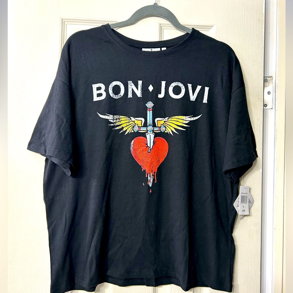 NWT- Oversize Bon Jovi Tee- fits up to L